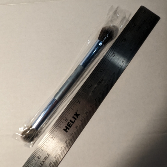 F.A.R.A.H Conceal and Set dual ended brush - Picture 2 of 5